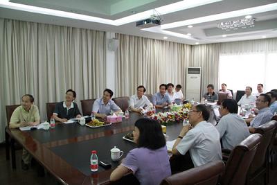 常務(wù)副省長陳敏爾一行蒞臨天堂硅谷視察